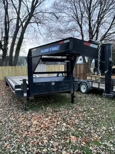 2021 Sure-Trac 102x40' Gooseneck Car Hauler 16000# GVW ST-ETX102