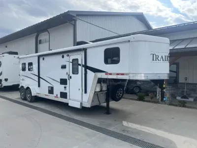 2020 Other 2 HORSE 14,595 GVW * BEDROOM * KITCHEN * BATHROOM *