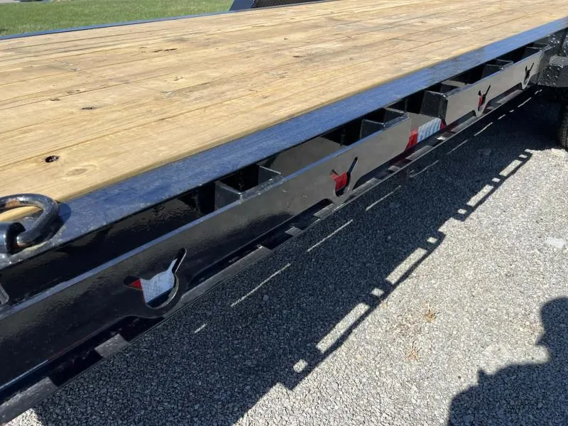 new Equipment / Flatbed Trailers Load Trail  for sale, in Bellefontaine, OH Thumbnail 2