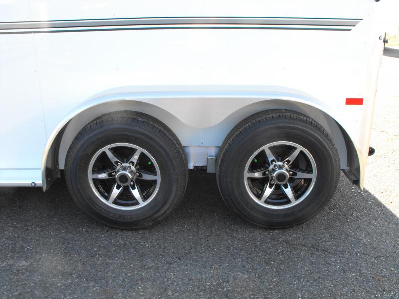 2023 Sundowner Trailers 2 HORSE SLANT SUPER SPORT Horse Trailer