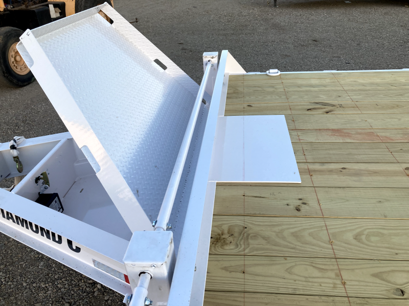 new Equipment / Flatbed Trailers Diamond C Trailers  for sale, in Holtville, CA Thumbnail 5