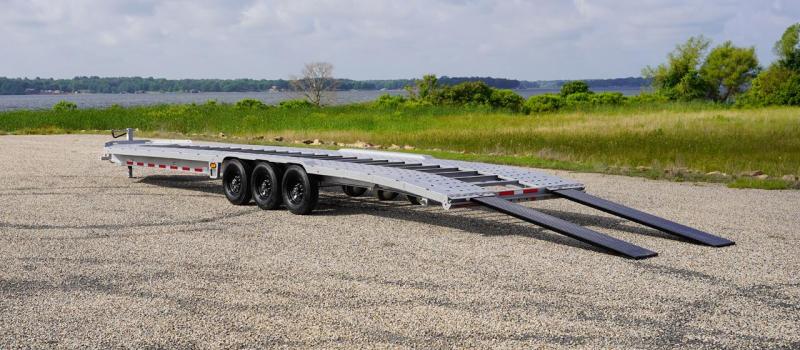 2022 Diamond C Trailers MVC Car / Racing Trailer 2022 Diamond C Trailers MVC Car / Racing Trailer