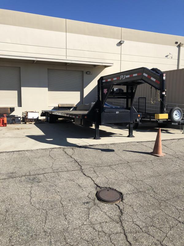 2017 PJ Trailers 102" X 40' LOW-PRO Equipment Trailer 2017 PJ Trailers 102" X 40' LOW-PRO Equipment Trailer