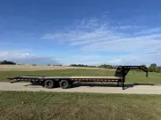2026 Iron Bull Trailers 102"X32' 22K Hydraulic Dovetail 