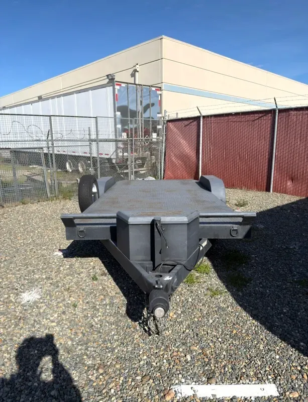 used Equipment / Flatbed Trailers Carson Trailer  for sale, in Elk Grove, CA Thumbnail 3