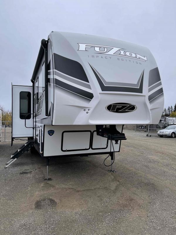 2023 Grand Design RV Momentum GClass 25G Toy Hauler Chemo RV