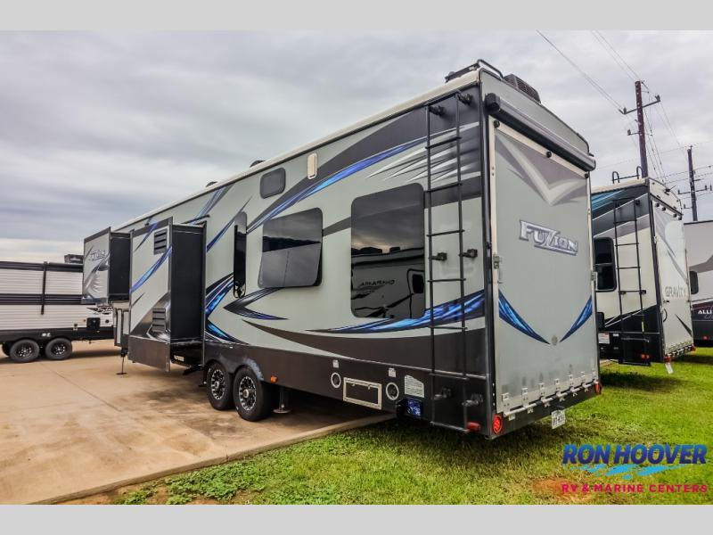 used Toy Haulers Keystone RV Fuzion for sale, in Katy, TX Thumbnail 5