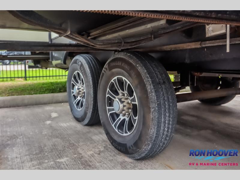used Fifth Wheel Trailers Heartland RV ElkRidge for sale, in Katy, TX Thumbnail 39
