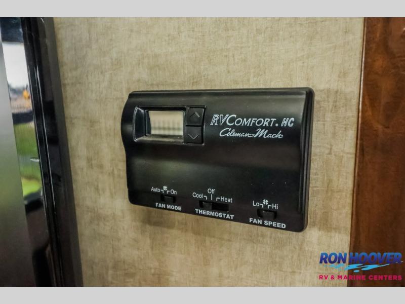 used Toy Haulers Keystone RV Fuzion for sale, in Katy, TX Thumbnail 34