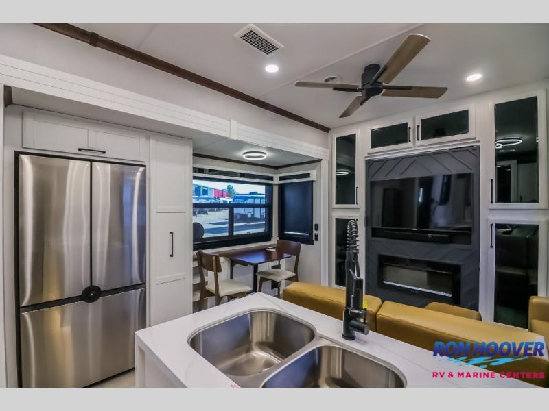 new Fifth Wheel Trailers Forest River RiverStone for sale, in Katy, TX Thumbnail 12