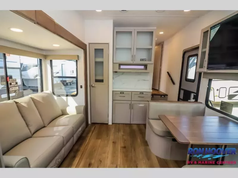 new Fifth Wheel Trailers Alliance RV Avenue All-Access for sale, in Katy, TX Thumbnail 9