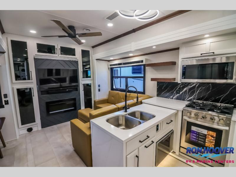 new Fifth Wheel Trailers Forest River RiverStone for sale, in Katy, TX Thumbnail 11