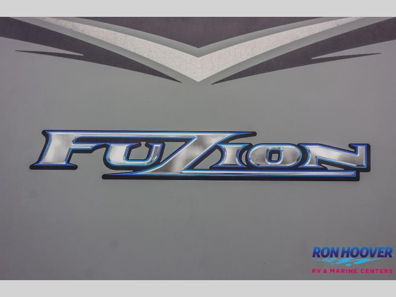 used Toy Haulers Keystone RV Fuzion for sale, in Katy, TX Thumbnail 36