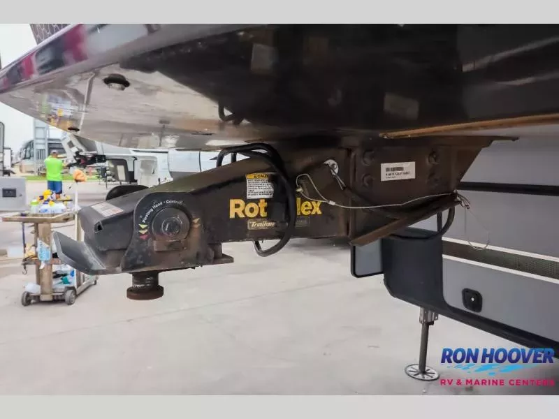 used Toy Haulers Forest River XLR Thunderbolt for sale, in Katy, TX Thumbnail 39