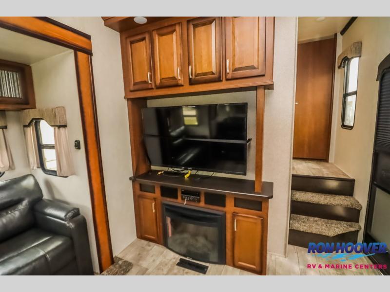used Fifth Wheel Trailers Heartland RV ElkRidge for sale, in Katy, TX Thumbnail 26