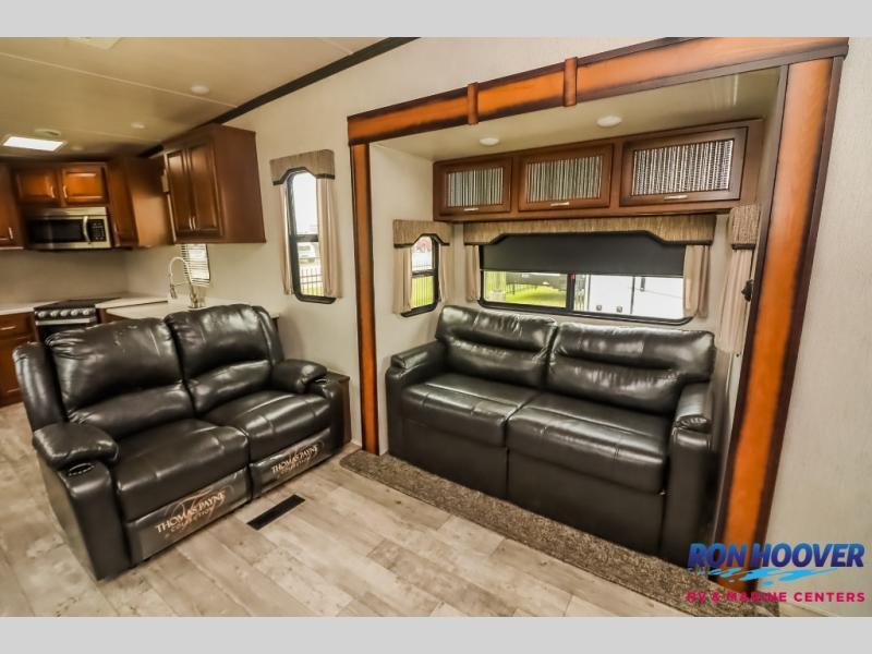 used Fifth Wheel Trailers Heartland RV ElkRidge for sale, in Katy, TX Thumbnail 10