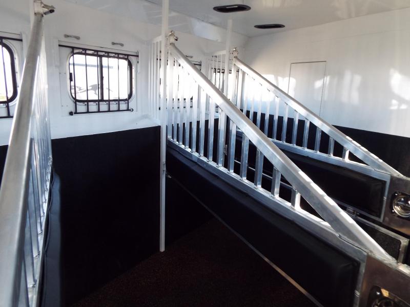 2020 Trails West 15' SW 4 Horse Trailer Side LoadHay PodSlideFold