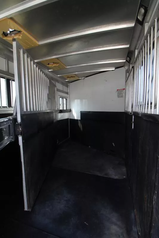 used Horse Trailers Sundowner Trailers  for sale, in Woodland, WA Thumbnail 15