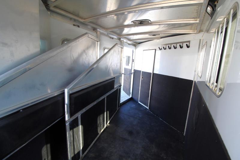 2011 Exiss Living Quarters all aluminum 3 Horse Trailer Hydraulic