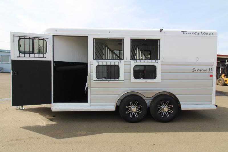 NEW 2019 Trails West Sierra 3 Horse Trailer Steel Frame with Aluminum