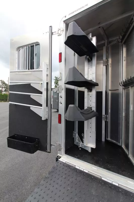 used Horse Trailers Featherlite  for sale, in Woodland, WA Thumbnail 22