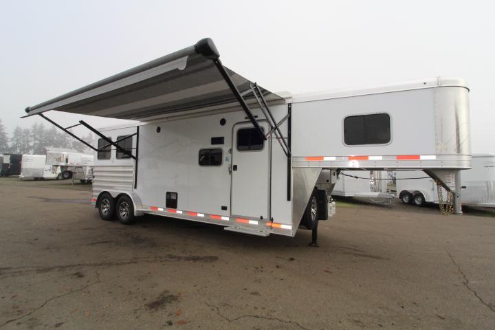 2021 Exiss Trailers 7210 Horse Trailer 2021 Exiss Trailers 7210 Horse Trailer