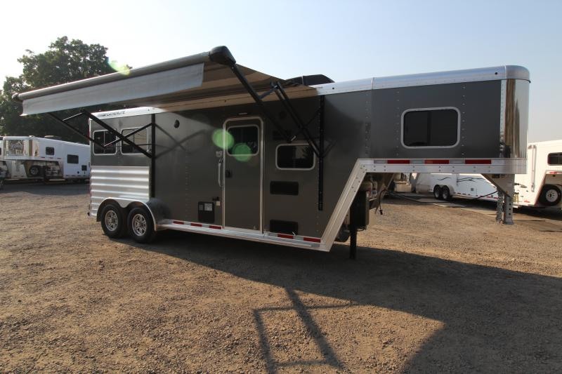2022 Featherlite 7841 - 7208 - 8ft Living Quarters 2 Horse Aluminum Trailer 2022 Featherlite 7841 - 7208 - 8ft Living Quarters 2 Horse Aluminum Trailer