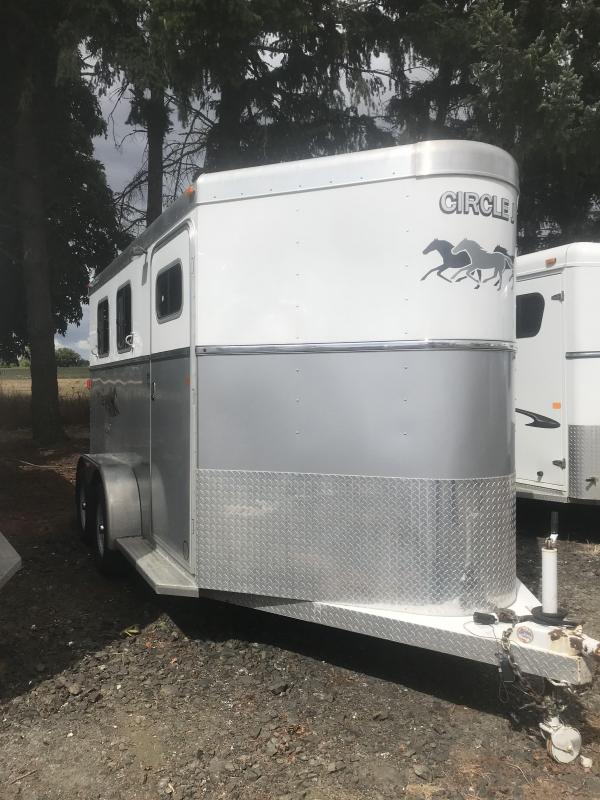 2014 Circle J Trailers MIRAGE - Aluminum Skin - Collapsible Rear Tack Horse Trailer 2014 Circle J Trailers MIRAGE - Aluminum Skin - Collapsible Rear Tack Horse Trailer