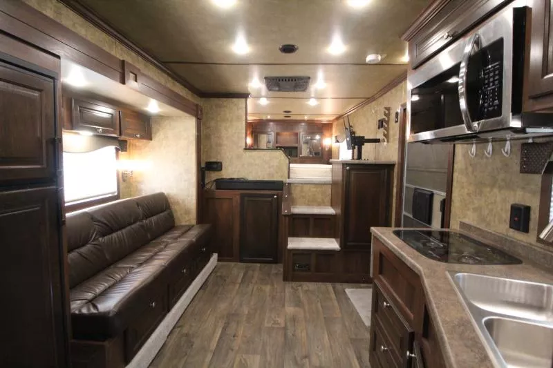 used Horse Trailers Exiss Trailers  for sale, in Woodland, WA Thumbnail 3