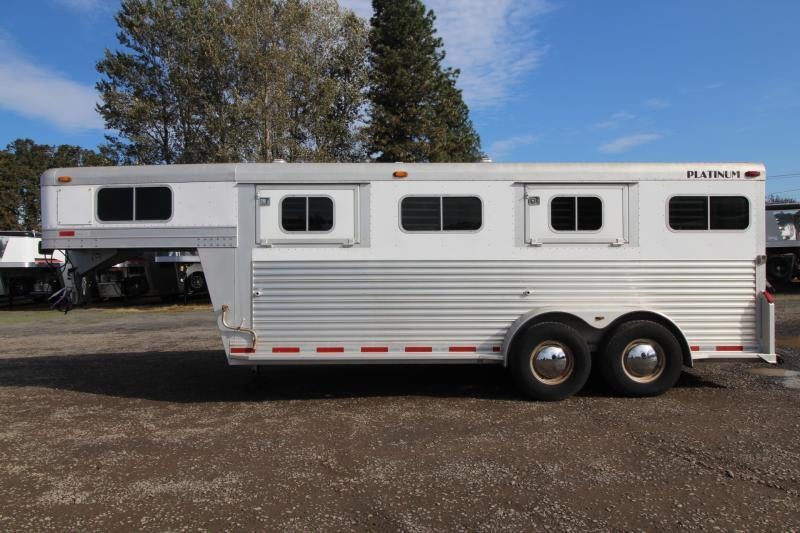 2005 Platinum Coach 18 foot Stock Trailer Adjustable Sliding Gates