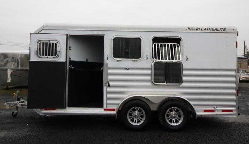 2020 Featherlite 7441- 3 Horse w/ Rear Tack Large Dressing Room Aluminum Trailer 2020 Featherlite 7441- 3 Horse w/ Rear Tack Large Dressing Room Aluminum Trailer