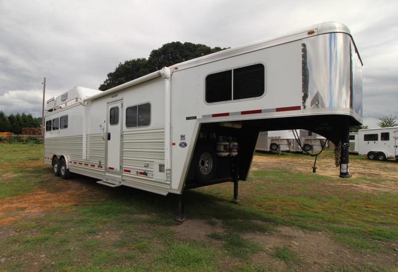 used Horse Trailers Logan Coach  for sale, in Woodland, WA Thumbnail 30