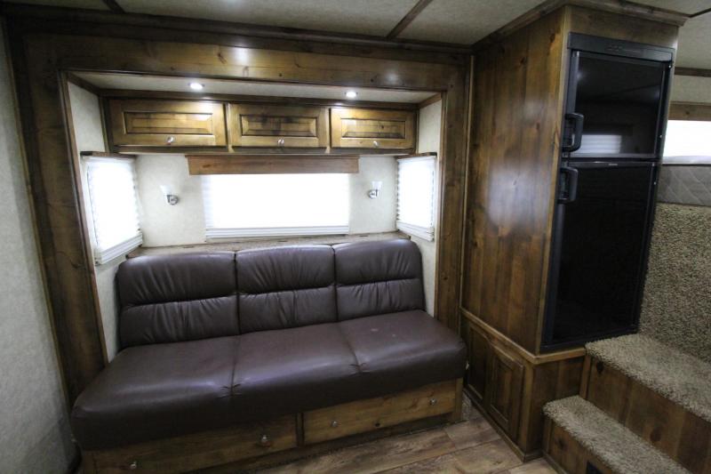 used Horse Trailers Logan Coach  for sale, in Woodland, WA Thumbnail 14