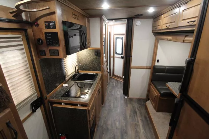 used Horse Trailers Trails West Manufacturing  for sale, in Woodland, WA Thumbnail 3