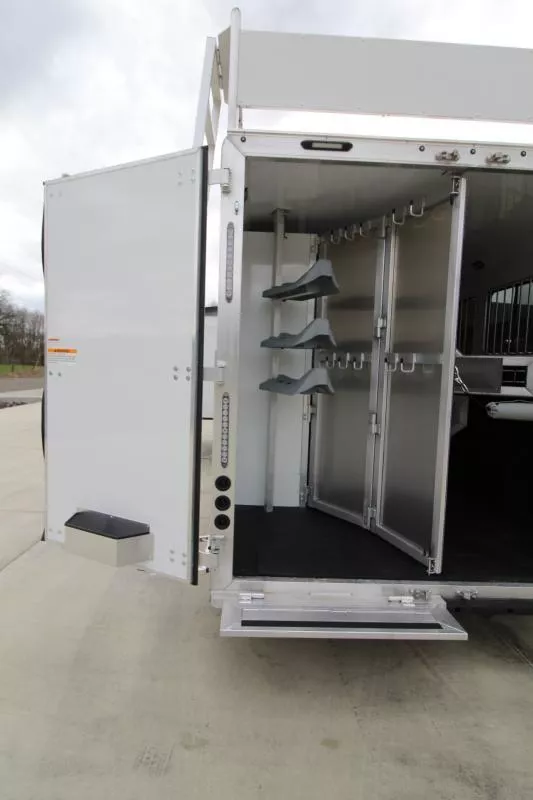 new Horse Trailers SMC Horse Trailers  for sale, in Woodland, WA Thumbnail 17