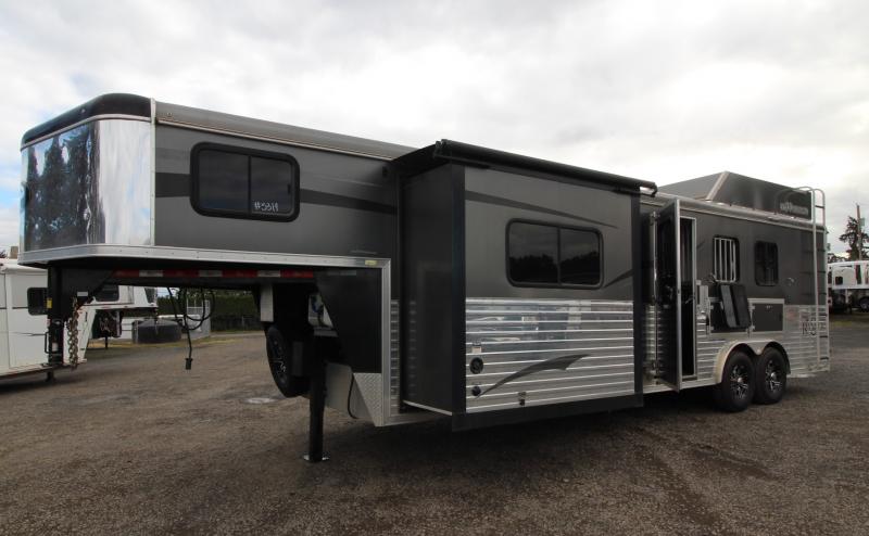 2015 Bison Ranger 3H LQ Horse Trailer 2015 Bison Ranger 3H LQ Horse Trailer