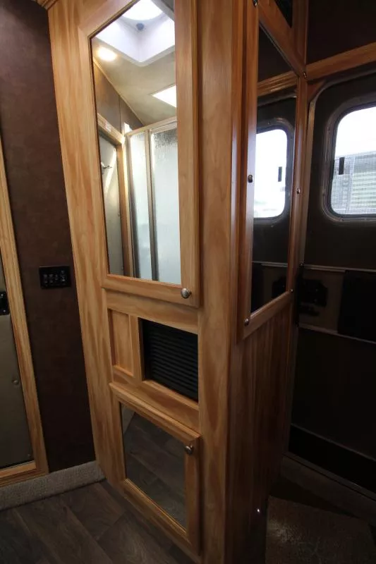 used Horse Trailers Exiss Trailers  for sale, in Woodland, WA Thumbnail 9