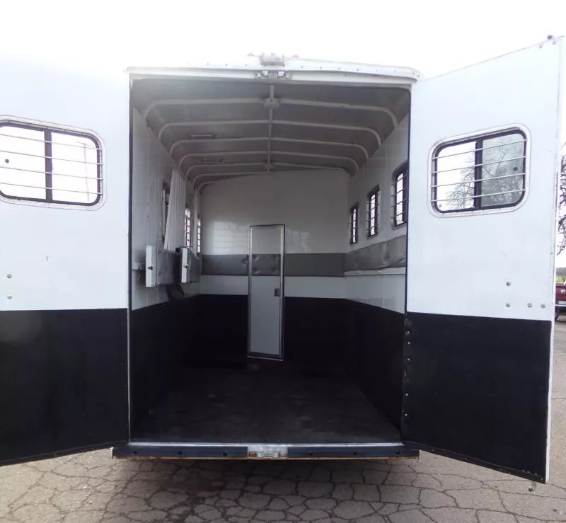used Horse Trailers Charmac Trailers  for sale, in Albany, OR Thumbnail 6