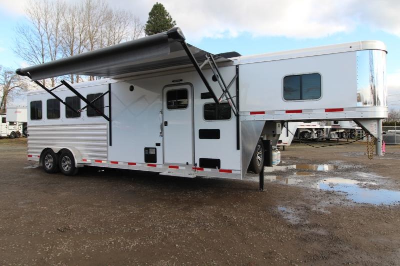 2023 Trails West Adventure MX II 2 Horse Trailer Water Tank Swing