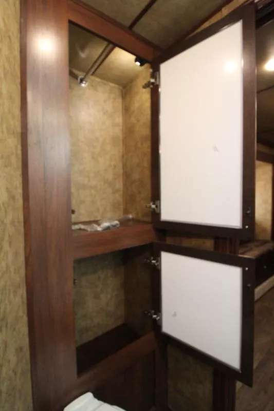 used Horse Trailers Exiss Trailers  for sale, in Woodland, WA Thumbnail 18