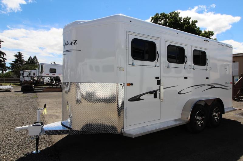 2023 Trails West Classic II 3 Horse BP - Warmblood Height - Swing Out Saddle Rack - Water Tank - Escape Door - 7' Wide - Swing Out Blanket Bar 2023 Trails West Classic II 3 Horse BP - Warmblood Height - Swing Out Saddle Rack - Water Tank - Escape Door - 7' Wide - Swing Out Blanket Bar