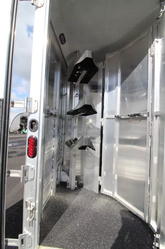 used Horse Trailers Exiss Trailers  for sale, in Woodland, WA Thumbnail 24