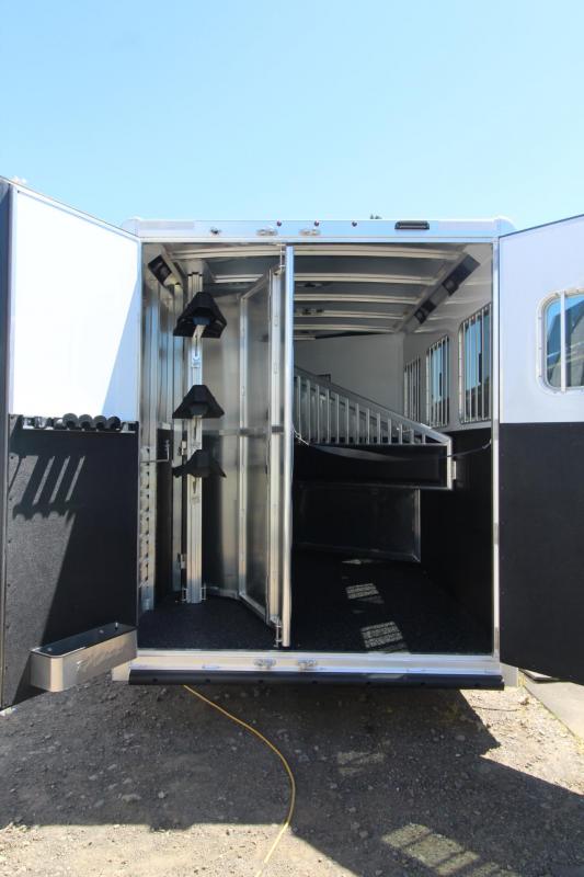 2022 Exiss Trailers Escape 7310 3 Horse LQ Horse Trailer Living
