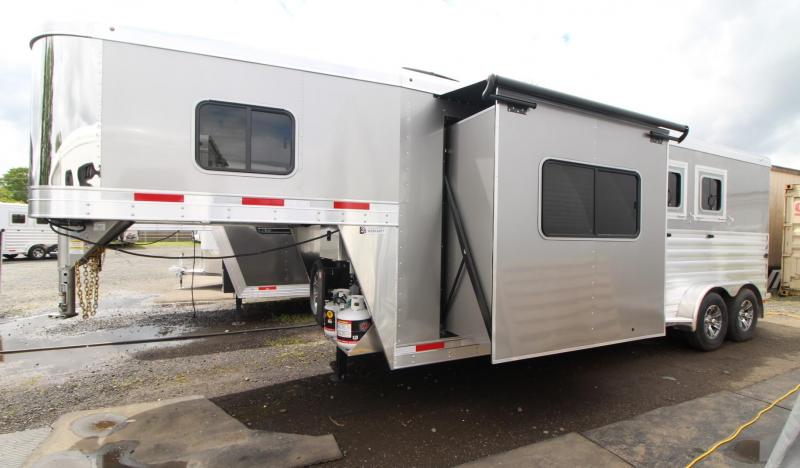 2022 Exiss Trailers Escape 7210 G-LQ 2 Horse Trailer 2022 Exiss Trailers Escape 7210 G-LQ 2 Horse Trailer