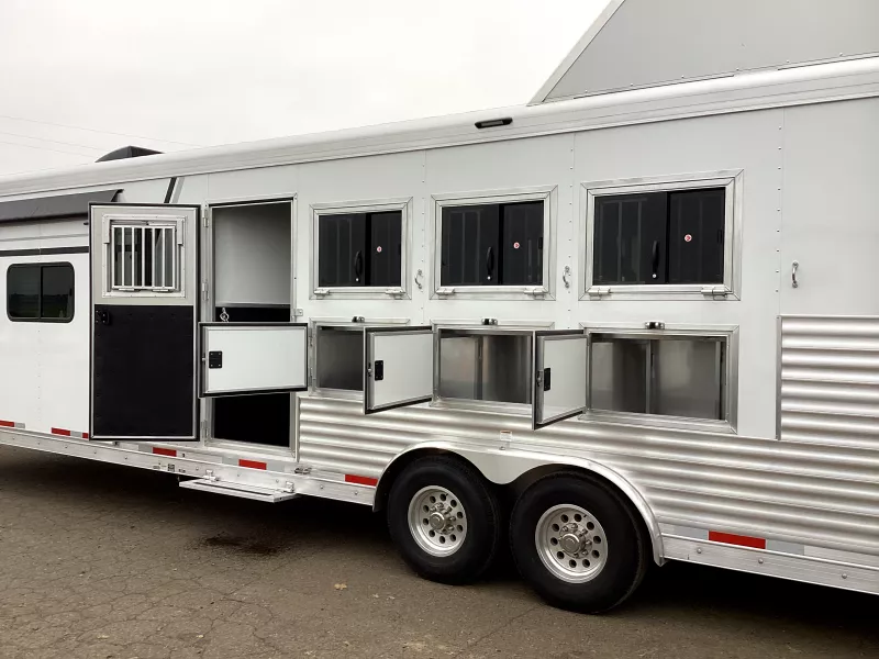 new Horse Trailers SMC Horse Trailers  for sale, in Albany, OR Thumbnail 22