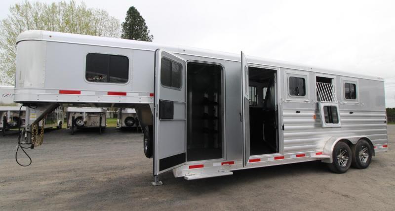 2019 Exiss 7400 - PRICE REDUCED $1500 Easy Care Flooring - Aluminum 4 Horse Trailer w/ LARGE Dressing Room - Rear Tack 2019 Exiss 7400 - PRICE REDUCED $1500 Easy Care Flooring - Aluminum 4 Horse Trailer w/ LARGE Dressing Room - Rear Tack