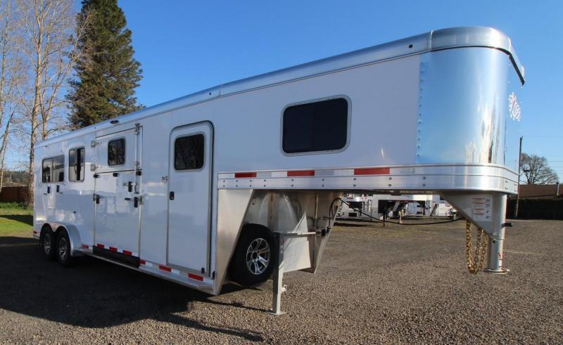 2021 EXISS 7200 SR WARMBLOOD 2+1 STRAIGHT LOAD AND BOX STALL 2 OR 3 HORSE TRAILER 2021 EXISS 7200 SR WARMBLOOD 2+1 STRAIGHT LOAD AND BOX STALL 2 OR 3 HORSE TRAILER