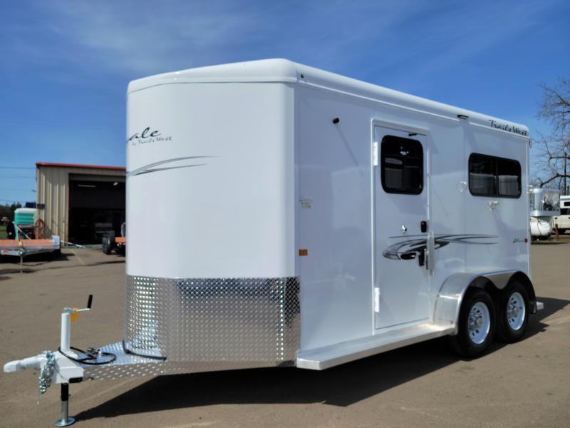 2023 Trails West Royale Plus - 2 Horse Straightload - Bench Style Water Tank - Warmblood Size - Feed Bags - Aluminum Air Flow Divider - Side Doors - Spare Tires - LED Load Lights 2023 Trails West Royale Plus - 2 Horse Straightload - Bench Style Water Tank - Warmblood Size - Feed Bags - Aluminum Air Flow Divider - Side Doors - Spare Tires - LED Load Lights