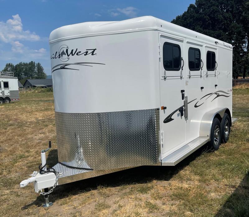 2022 Trails West Classic BP 3 Horse Trailer