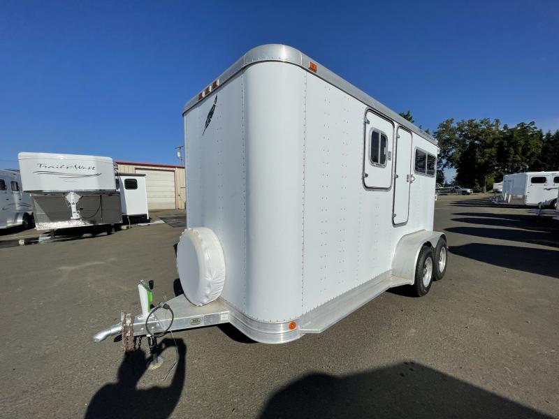 1993 Featherlite 9409 2 Horse Straightload - Mangers - Saddle Racks - Rear Ramp - All Aluminum - Aluminum Padded Dividers 1993 Featherlite 9409 2 Horse Straightload - Mangers - Saddle Racks - Rear Ramp - All Aluminum - Aluminum Padded Dividers